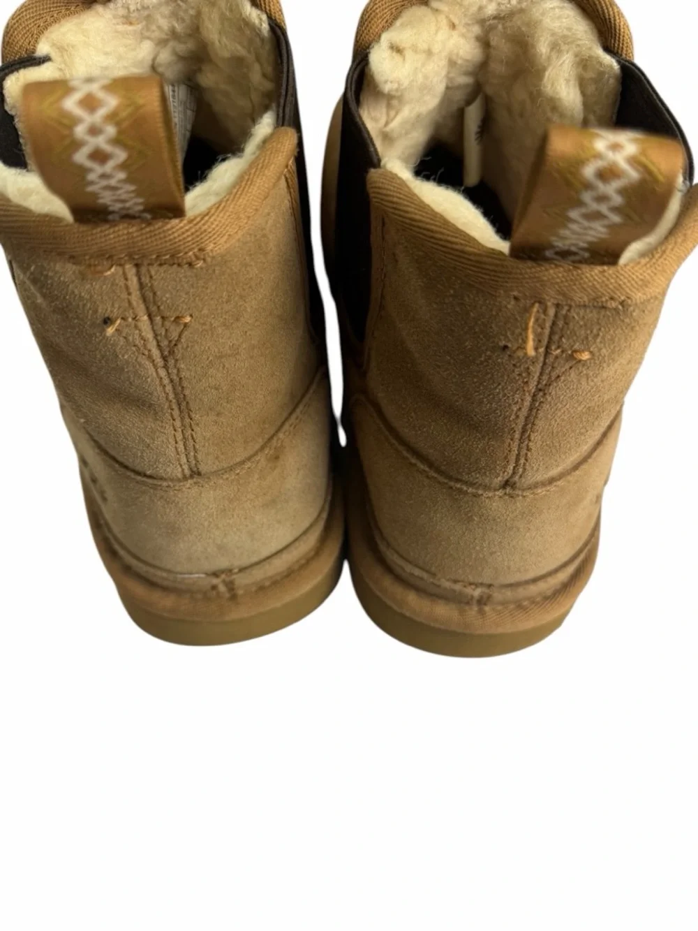 UGG Men’s Neumel Chelsea Boots 1121644 size 9